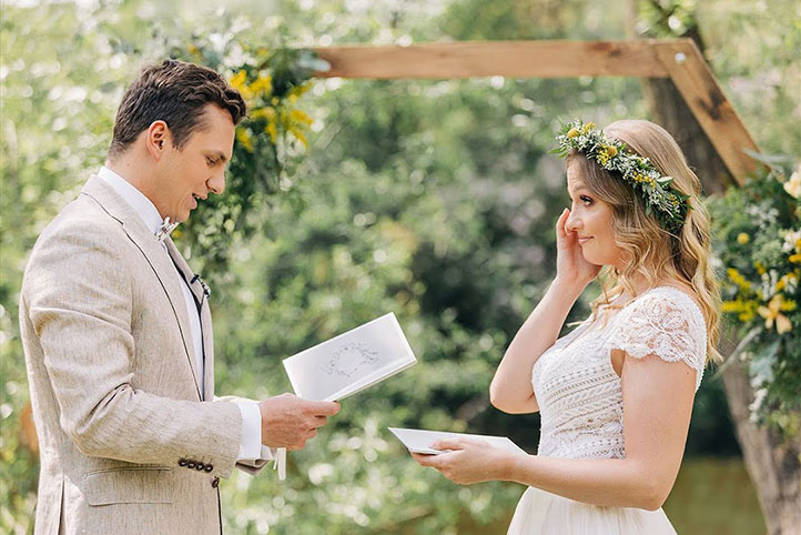 Nagłośnienie na ślub humanistyczny. Czy potrzebujecie mikrofonu na czas zaślubin?